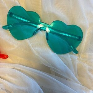 Heart-Shaped Sunglasses Teal